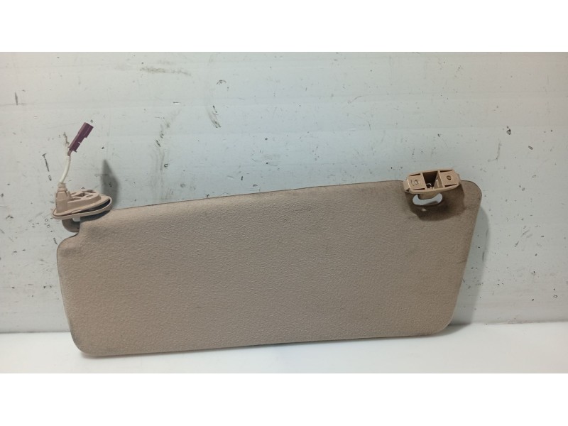 Recambio de parasol derecho para bmw x5 (e53) 3.0 d referencia OEM IAM 51168258010  