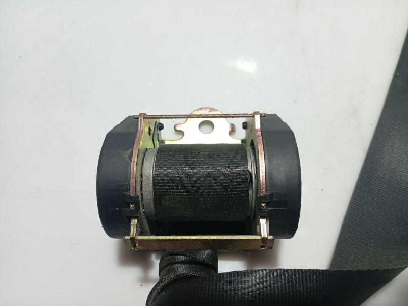 Recambio de cinturon seguridad trasero central para citroën c4 berlina referencia OEM IAM 8974LF  