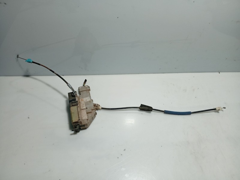 Recambio de cerradura puerta trasera izquierda para citroën c4 berlina referencia OEM IAM 9137E0  