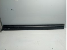 Recambio de moldura para citroën c4 berlina referencia OEM IAM 9646791777  