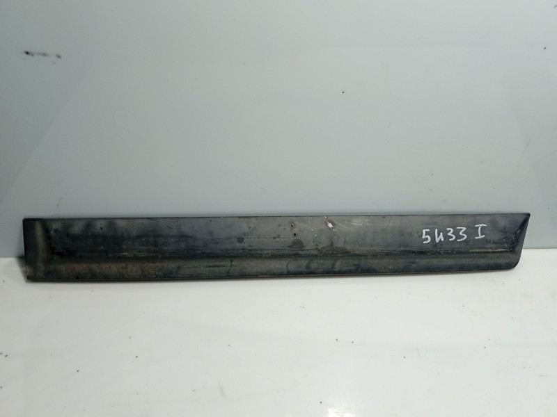 Recambio de moldura para citroën c4 berlina referencia OEM IAM 9646793477  