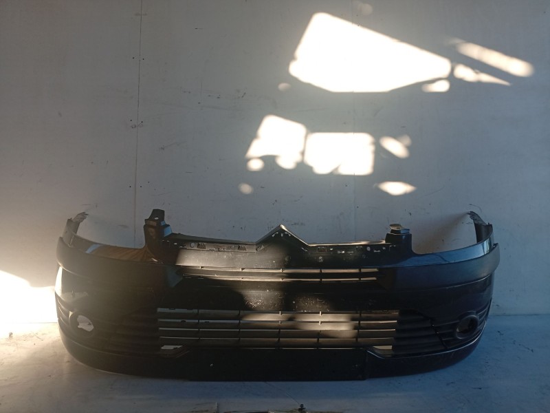 Recambio de paragolpes delantero para citroën c4 berlina referencia OEM IAM 7401AP  