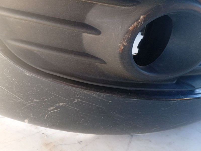 Recambio de paragolpes delantero para citroën c4 berlina referencia OEM IAM 7401AP  