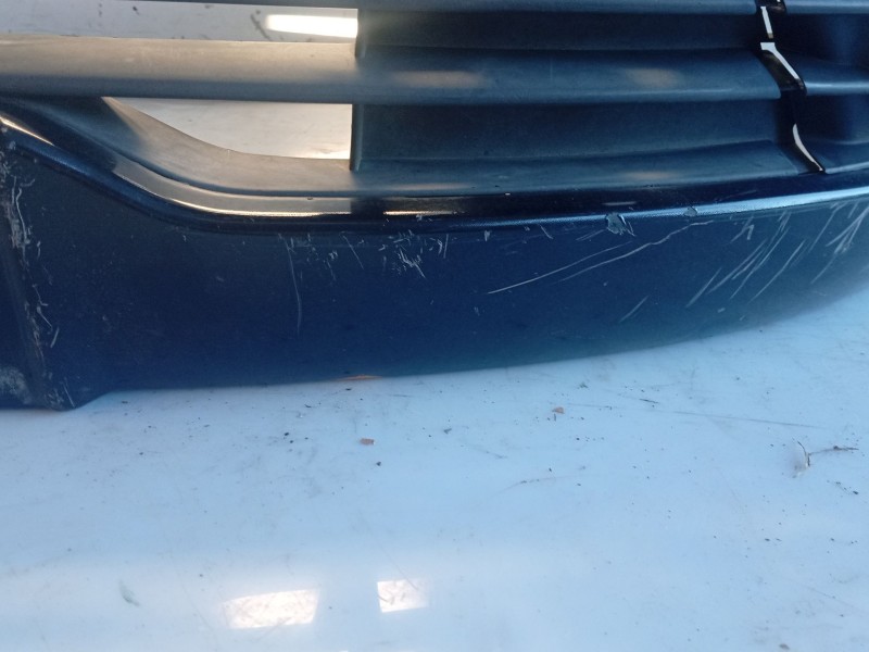 Recambio de paragolpes delantero para citroën c4 berlina referencia OEM IAM 7401AP  