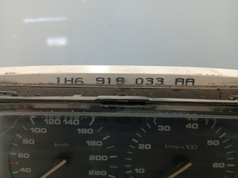 Recambio de cuadro instrumentos para volkswagen golf iii berlina (1h1) referencia OEM IAM 87001262 1H6919033AA 0883111883