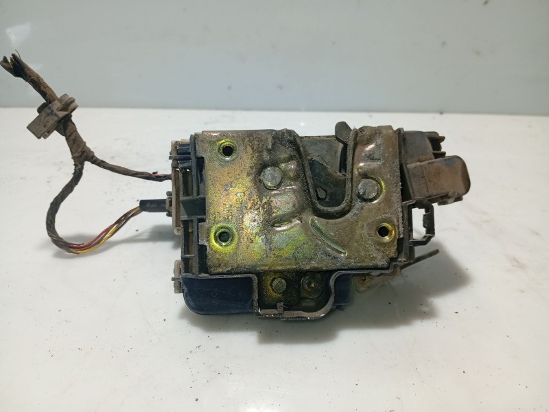 Recambio de cerradura puerta delantera izquierda para volkswagen golf iii berlina (1h1) referencia OEM IAM 1H1837015N  