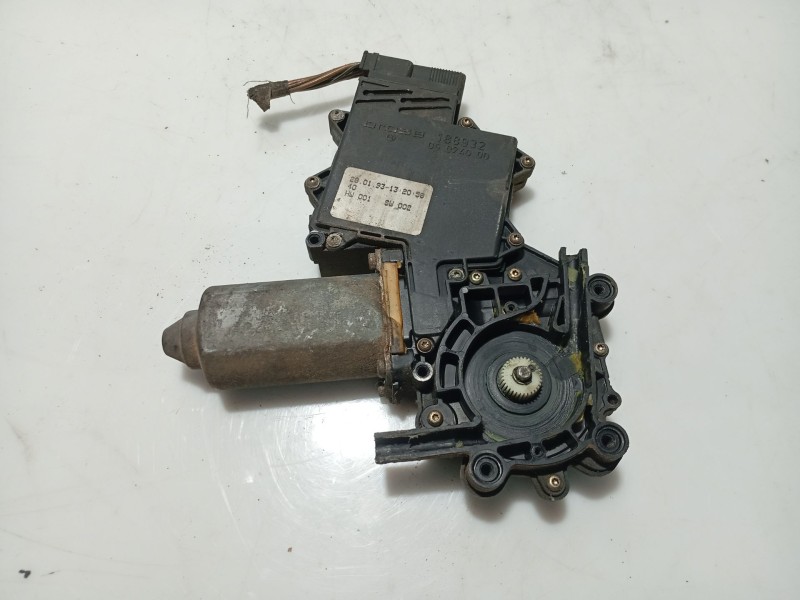Recambio de motor elevalunas delantero izquierdo para volkswagen golf iii berlina (1h1) referencia OEM IAM 9776101430202  