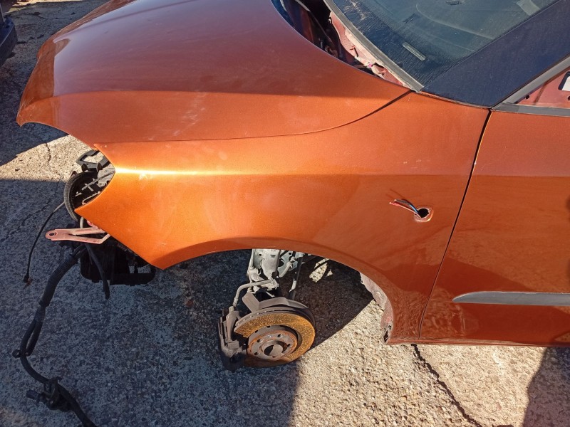 Recambio de aleta delantera izquierda para skoda fabia ii (542) 1.4 tdi referencia OEM IAM 5J0821021A  