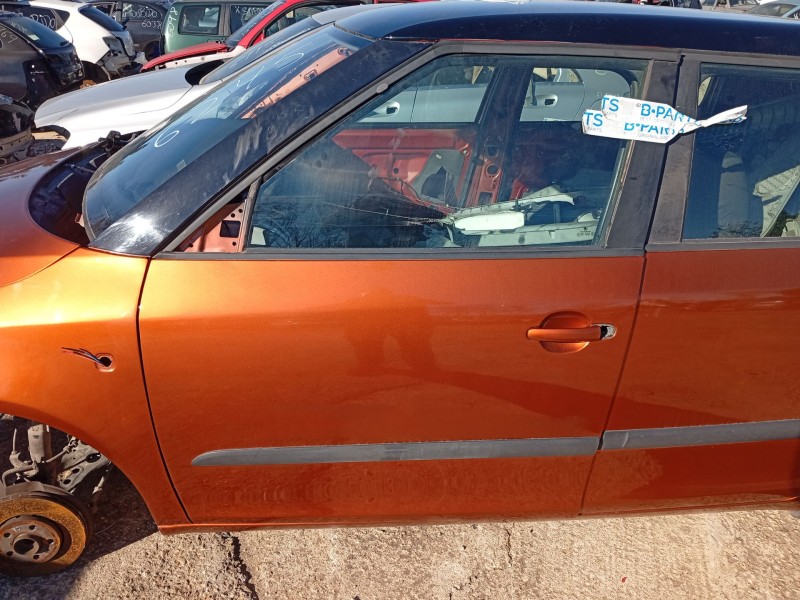 Recambio de puerta delantera izquierda para skoda fabia ii (542) 1.4 tdi referencia OEM IAM 5J6831055  