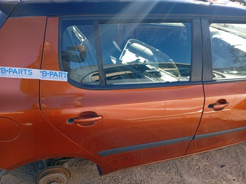 Recambio de puerta trasera derecha para skoda fabia ii (542) 1.4 tdi referencia OEM IAM 5J6833056  