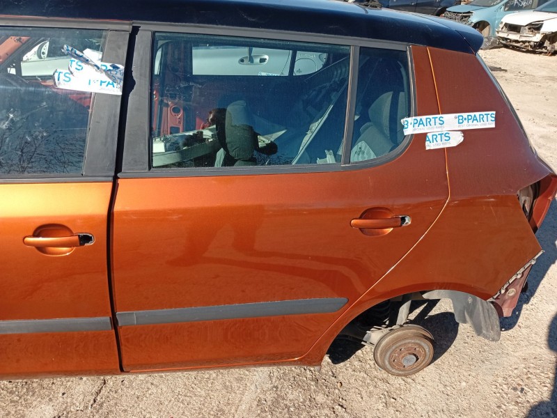 Recambio de puerta trasera izquierda para skoda fabia ii (542) 1.4 tdi referencia OEM IAM 5J6833055  