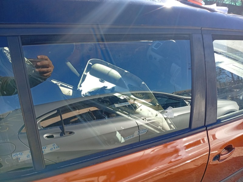 Recambio de luna trasera derecha para skoda fabia ii (542) 1.4 tdi referencia OEM IAM 5J6845206K  