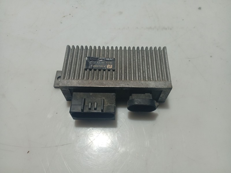 Recambio de modulo electronico para renault megane i classic (la0/1_) 1.9 dti (la08, la0n) referencia OEM IAM 700111525  
