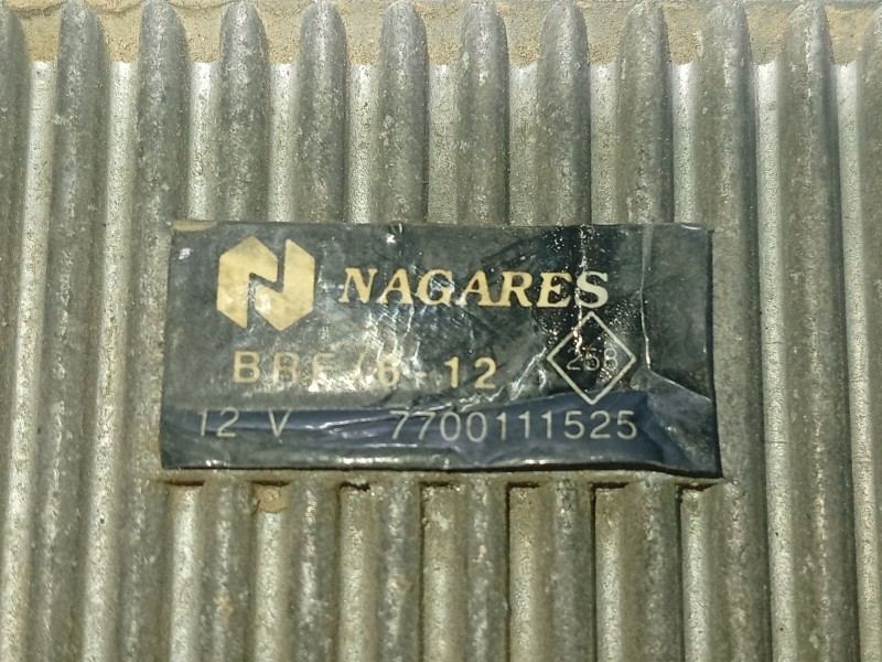 Recambio de modulo electronico para renault megane i classic (la0/1_) 1.9 dti (la08, la0n) referencia OEM IAM 700111525  