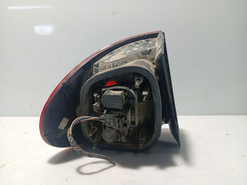 Recambio de piloto trasero derecho para renault megane i classic (la0/1_) 1.9 dti (la08, la0n) referencia OEM IAM 7701042629  