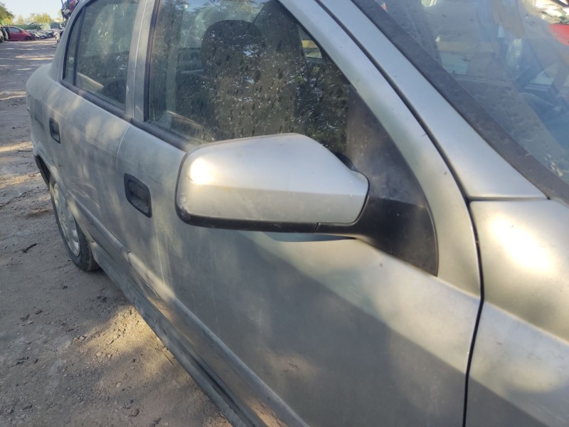 opel astra g sedán (t98) del año 1999