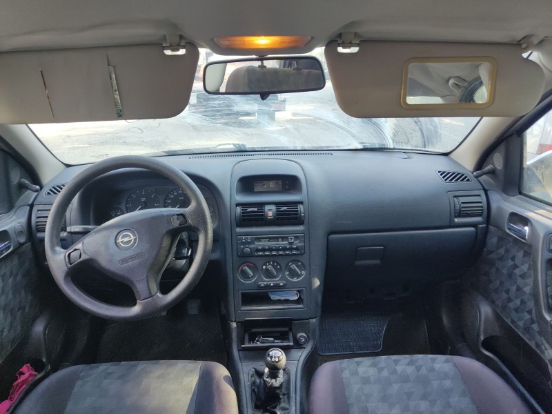 opel astra g sedán (t98) del año 1999