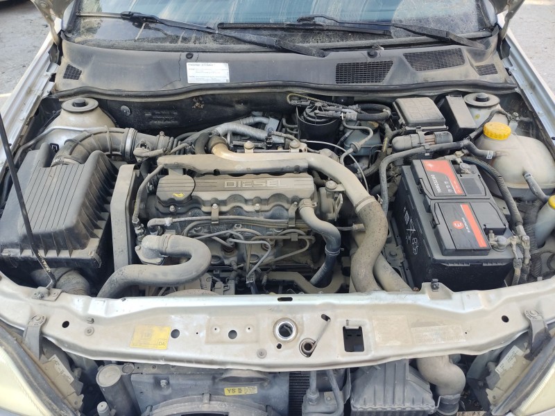 opel astra g sedán (t98) del año 1999