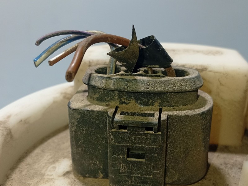 Recambio de aforador para seat ibiza iii (6l1) 1.4 16v referencia OEM IAM 6Q0919051F  