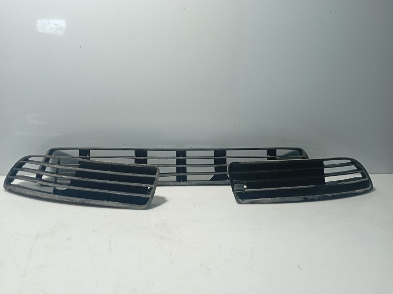 Recambio de moldura para audi a4 b5 (8d2) 1.8 referencia OEM IAM 8D0807683 8D0807346G 8D0807345