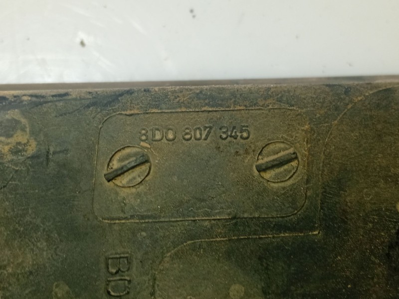 Recambio de moldura para audi a4 b5 (8d2) 1.8 referencia OEM IAM 8D0807683 8D0807346G 8D0807345