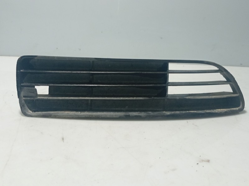 Recambio de moldura para audi a4 b5 (8d2) 1.8 referencia OEM IAM 8D0807683 8D0807346G 8D0807345