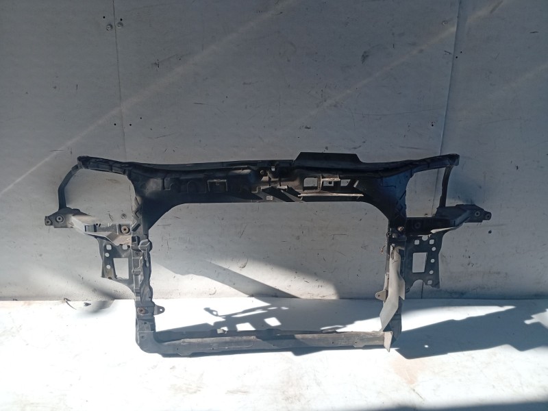 Recambio de panel frontal para seat ibiza iii (6l1) 1.4 16v referencia OEM IAM 6L0805588A  