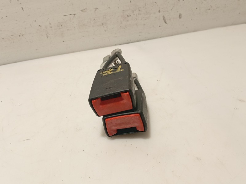 Recambio de anclaje cinturon trasero izquierdo para skoda fabia i (6y2) 1.2 referencia OEM IAM   