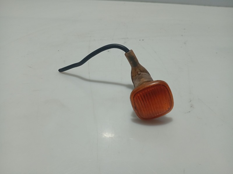 Recambio de piloto lateral izquierdo para audi a4 b5 (8d2) 1.8 referencia OEM IAM 4D0949127B  