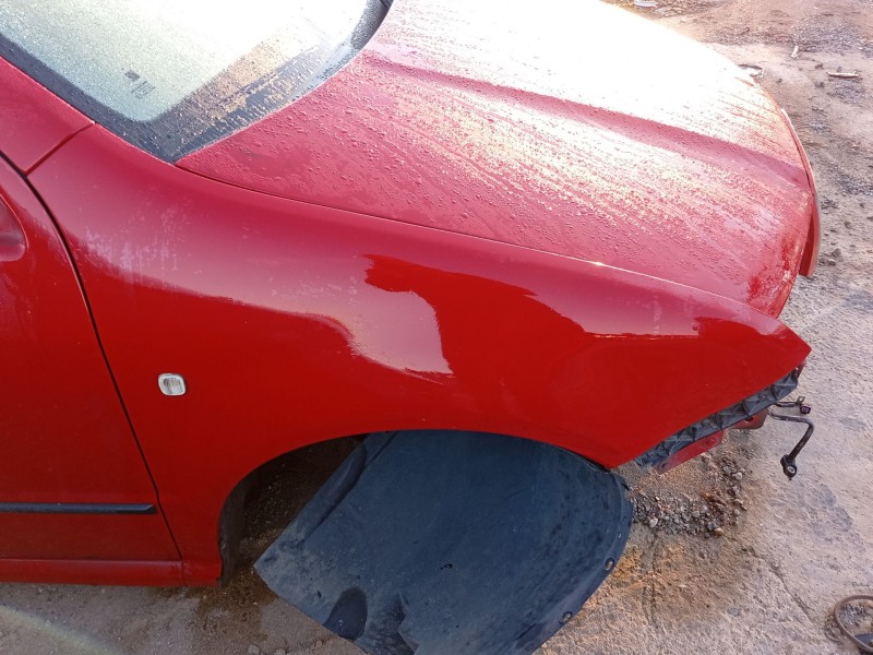 Recambio de aleta delantera derecha para skoda fabia i (6y2) 1.2 referencia OEM IAM 6Y0821102A  