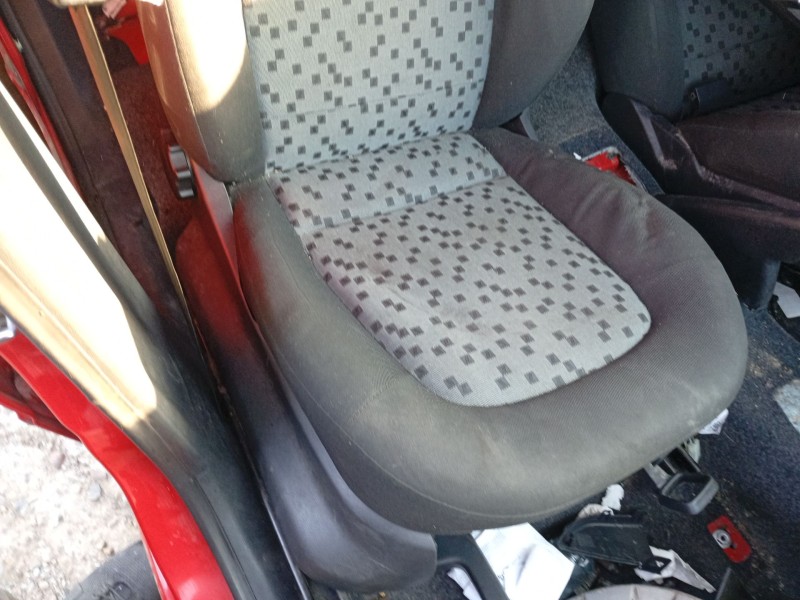 Recambio de asiento delantero derecho para skoda fabia i (6y2) 1.2 referencia OEM IAM   