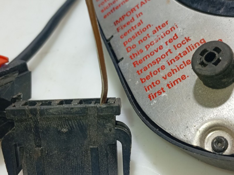 Recambio de anillo airbag para audi a4 b5 (8d2) 1.9 tdi referencia OEM IAM 4D0951543D  