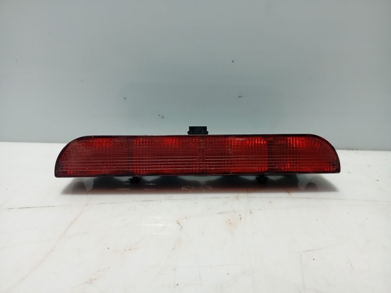 Recambio de luz central de freno para audi a4 b5 (8d2) 1.9 tdi referencia OEM IAM 0996400  