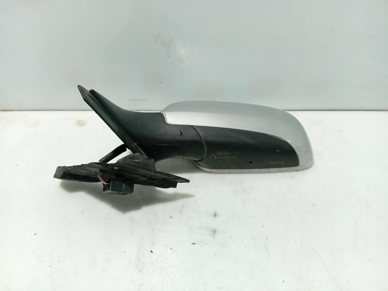 Recambio de retrovisor izquierdo para audi a3 (8l) 1.9 tdi referencia OEM IAM   