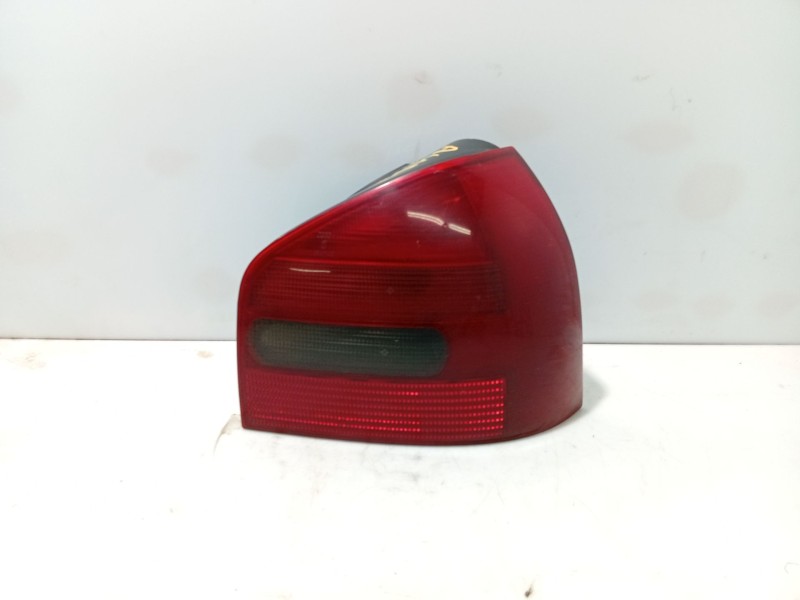 Recambio de piloto trasero izquierdo para audi a3 (8l) 1.9 tdi referencia OEM IAM   