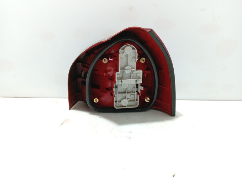 Recambio de piloto trasero derecho para audi a3 (8l) 1.9 tdi referencia OEM IAM   