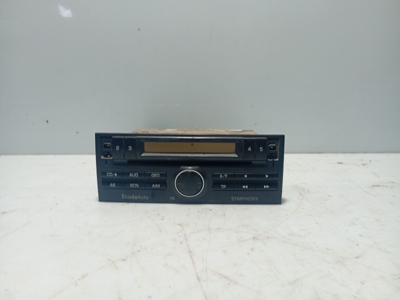 Recambio de sistema audio / radio cd para skoda fabia i (6y2) 1.2 referencia OEM IAM   
