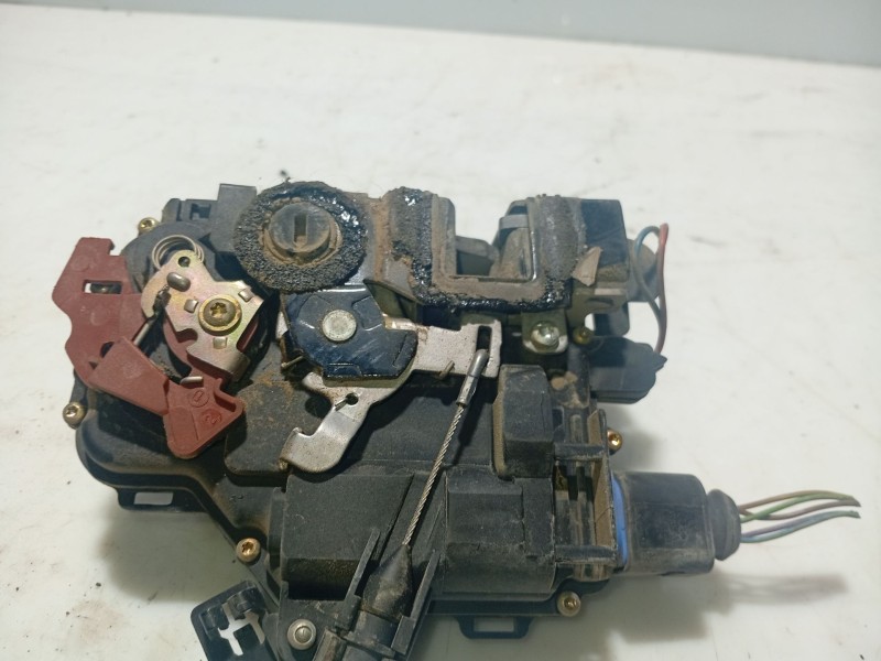 Recambio de cerradura puerta trasera derecha para skoda fabia i (6y2) 1.2 referencia OEM IAM 3B4839016AN  