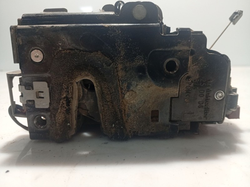 Recambio de cerradura puerta trasera izquierda para skoda fabia i (6y2) 1.2 referencia OEM IAM 3B4839015AN  