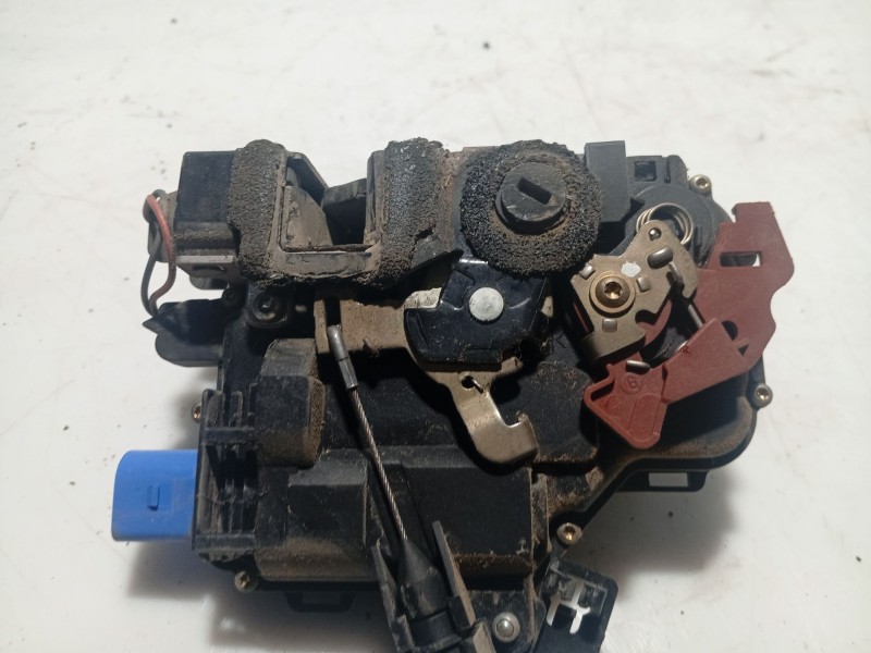 Recambio de cerradura puerta trasera izquierda para skoda fabia i (6y2) 1.2 referencia OEM IAM 3B4839015AN  