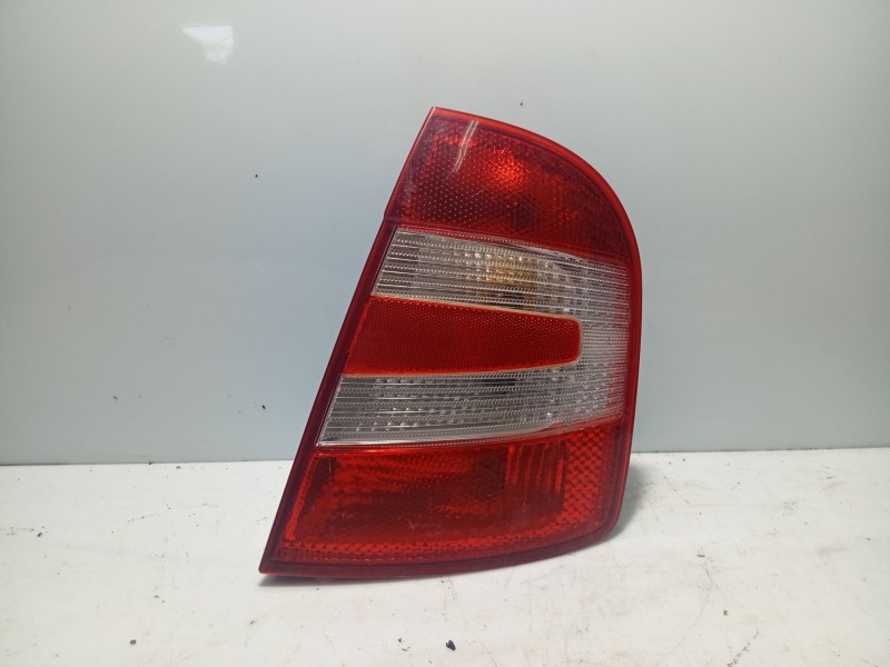 Recambio de piloto trasero derecho para skoda fabia i (6y2) 1.2 referencia OEM IAM 6Y6945112B  