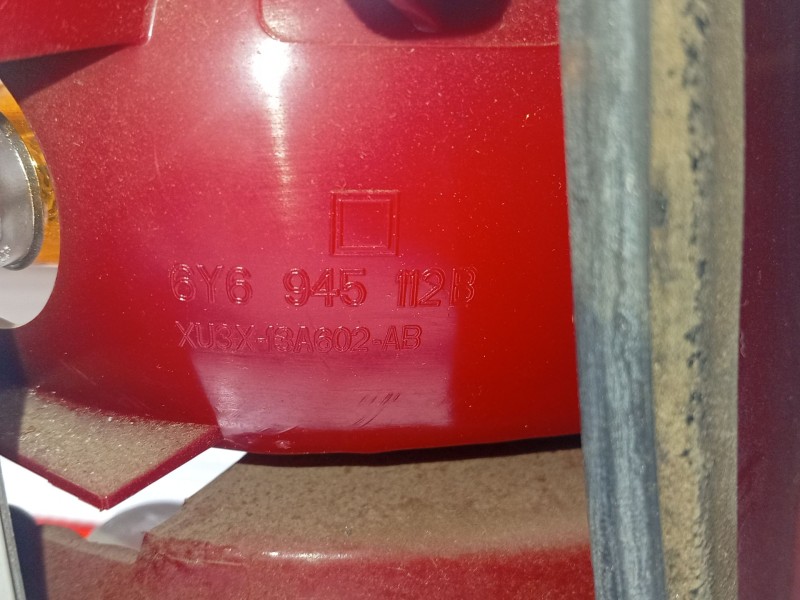 Recambio de piloto trasero derecho para skoda fabia i (6y2) 1.2 referencia OEM IAM 6Y6945112B  