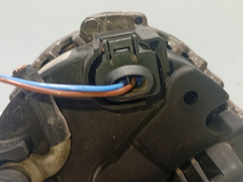 Recambio de alternador para skoda fabia i (6y2) 1.2 referencia OEM IAM 03D903025J  
