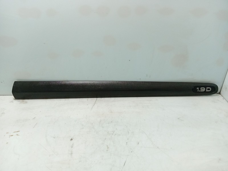 Recambio de moldura para renault megane scénic (ja0/1_) 1.9 d (ja0j) referencia OEM IAM   