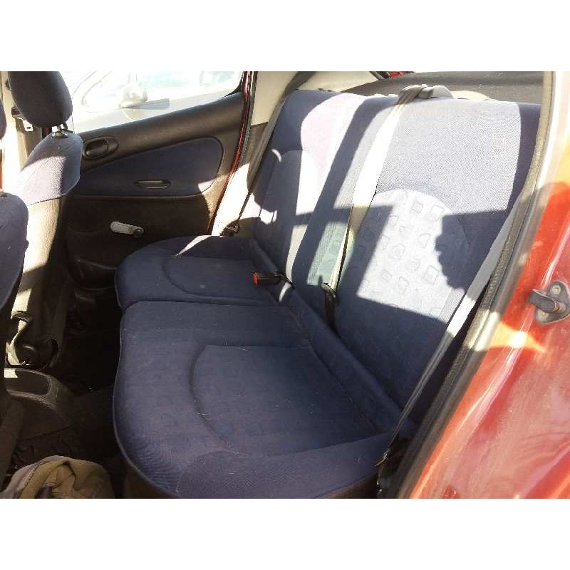 peugeot 206 berlina 1.4   |   0.98 - ... | 1998 | 75 cv / 55 kw del año 1998