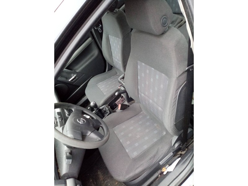 opel vectra c berlina 2.0 dti   |   0.02 - ... | 2002 | 101 cv / 74 kw del año 2002