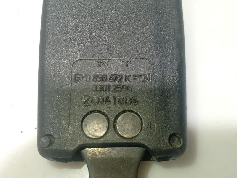 Recambio de anclaje cinturon delantero derecho para skoda fabia i (6y2) 1.2 referencia OEM IAM   