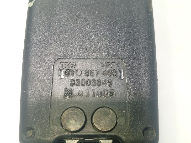 Recambio de anclaje cinturon trasero izquierdo para skoda fabia i (6y2) 1.2 referencia OEM IAM   