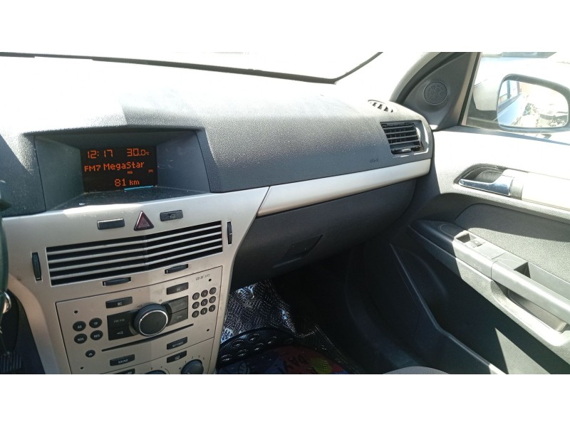 opel astra h (a04) del año 2008