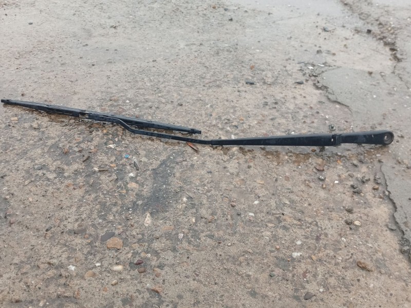 Recambio de brazo limpia delantero izquierdo para skoda fabia i (6y2) 1.2 referencia OEM IAM 6Y1955409  